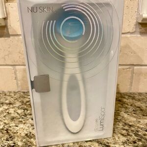 Nu Skin White LumiSpa Device